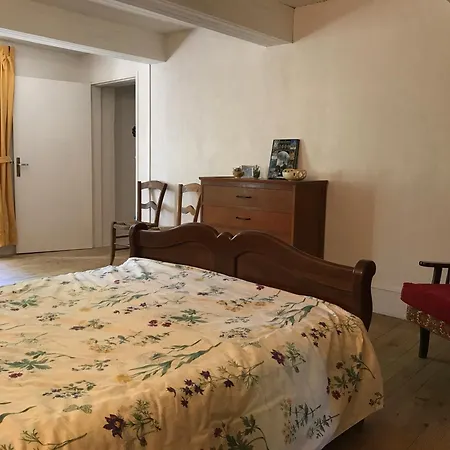 Roquepoix, Escale Au Pour Sillonner Le Gers * Mirepoix (Gers)