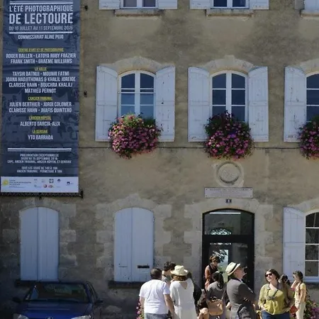 Roquepoix, Escale Au Pour Sillonner Le Gers * Mirepoix (Gers)